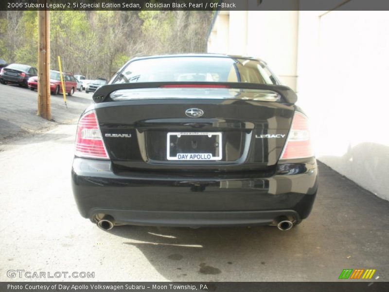 Obsidian Black Pearl / Off-Black 2006 Subaru Legacy 2.5i Special Edition Sedan