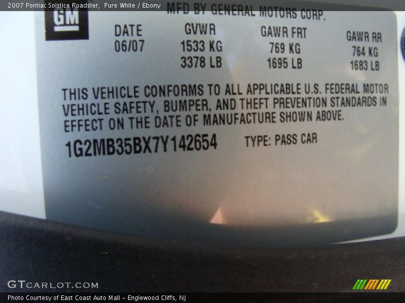 Pure White / Ebony 2007 Pontiac Solstice Roadster