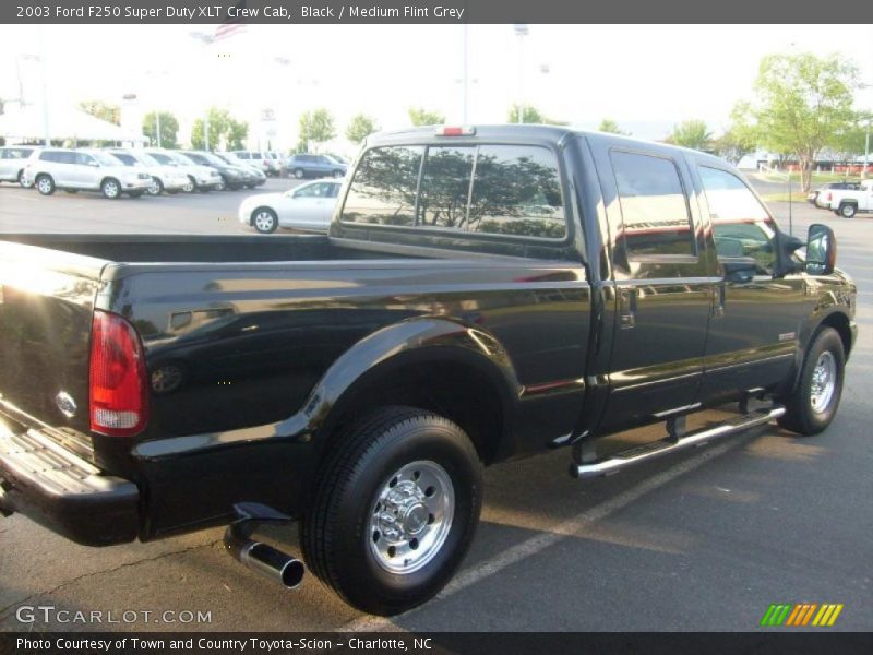 Black / Medium Flint Grey 2003 Ford F250 Super Duty XLT Crew Cab