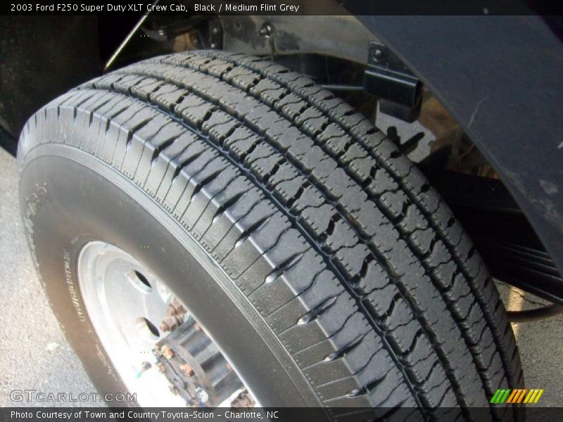 Black / Medium Flint Grey 2003 Ford F250 Super Duty XLT Crew Cab
