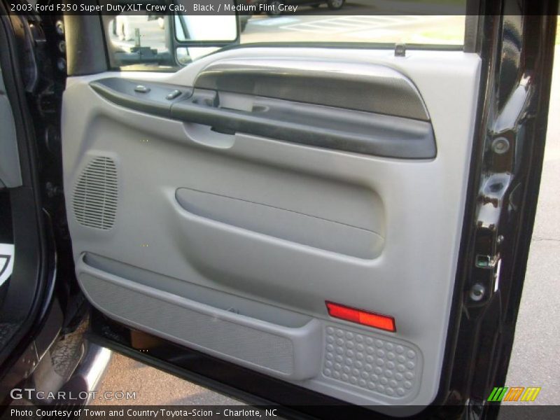 Black / Medium Flint Grey 2003 Ford F250 Super Duty XLT Crew Cab