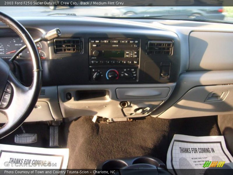 Black / Medium Flint Grey 2003 Ford F250 Super Duty XLT Crew Cab