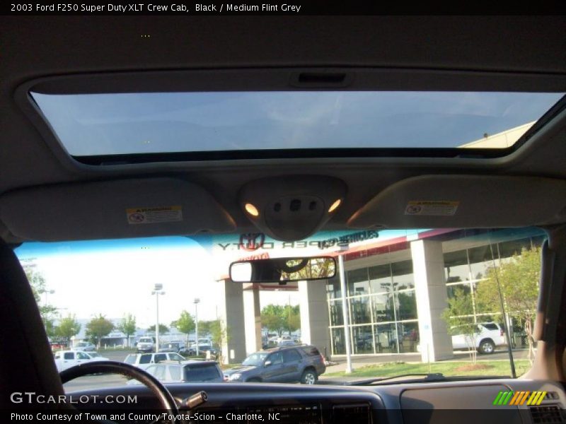 Black / Medium Flint Grey 2003 Ford F250 Super Duty XLT Crew Cab