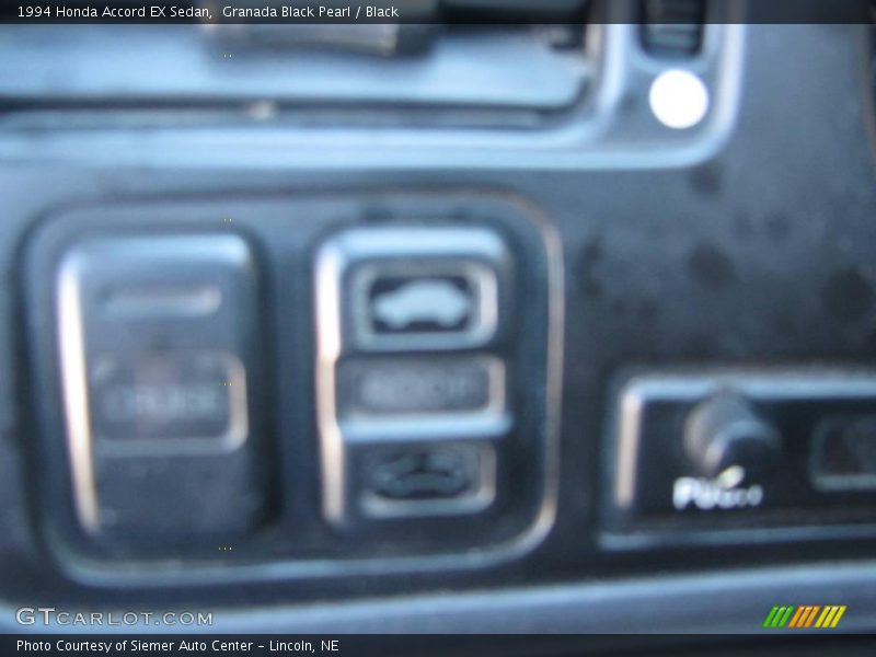Granada Black Pearl / Black 1994 Honda Accord EX Sedan