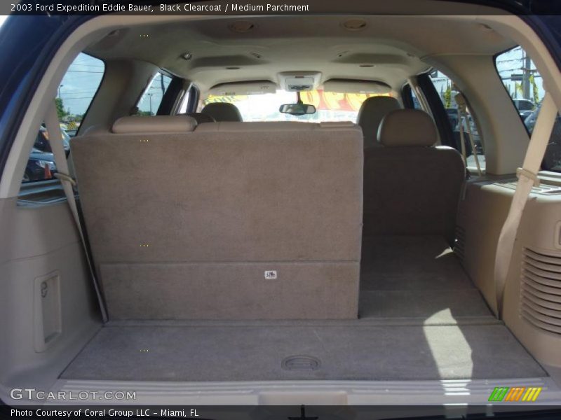 Black Clearcoat / Medium Parchment 2003 Ford Expedition Eddie Bauer