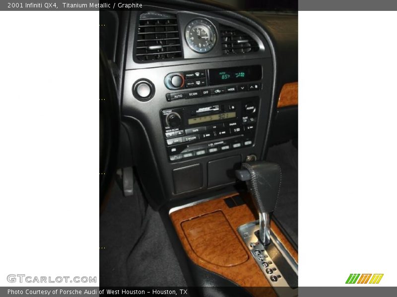 Titanium Metallic / Graphite 2001 Infiniti QX4