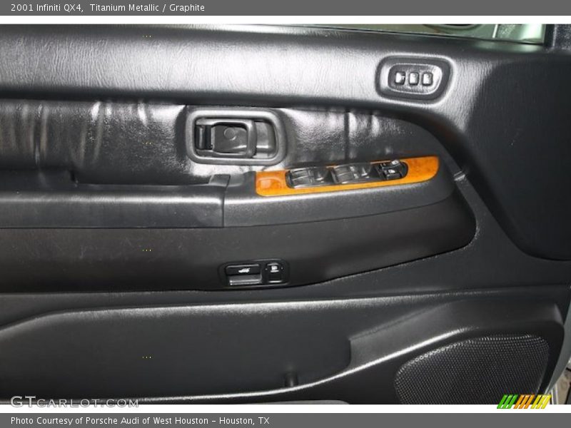 Titanium Metallic / Graphite 2001 Infiniti QX4