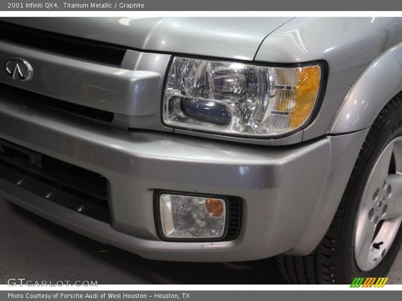 Titanium Metallic / Graphite 2001 Infiniti QX4
