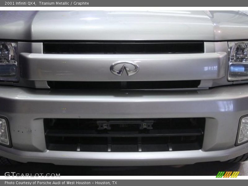 Titanium Metallic / Graphite 2001 Infiniti QX4