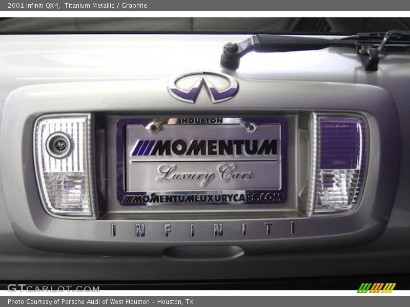 Titanium Metallic / Graphite 2001 Infiniti QX4