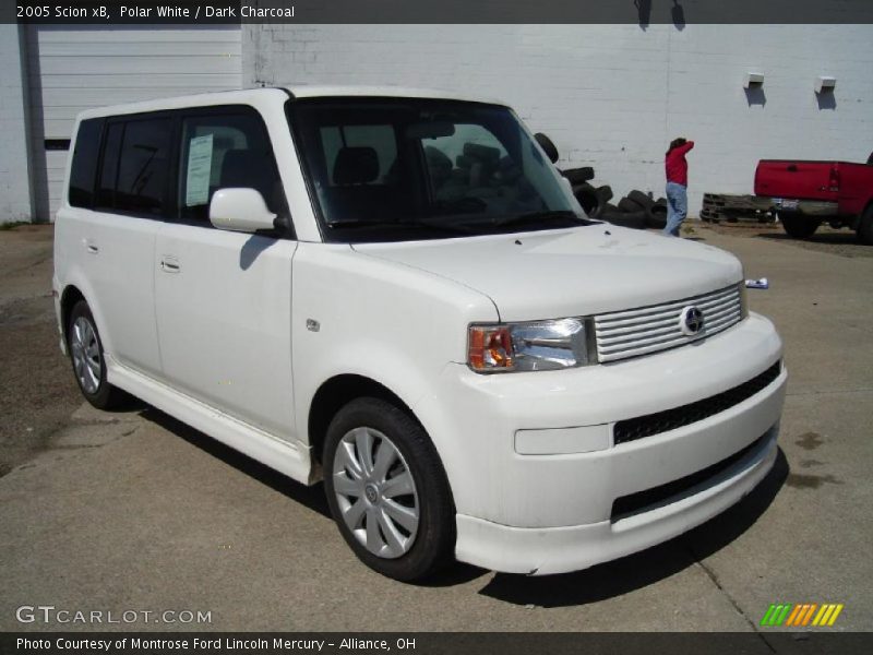 Polar White / Dark Charcoal 2005 Scion xB