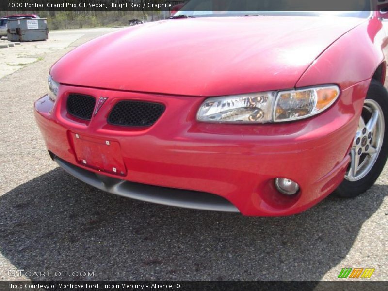 Bright Red / Graphite 2000 Pontiac Grand Prix GT Sedan