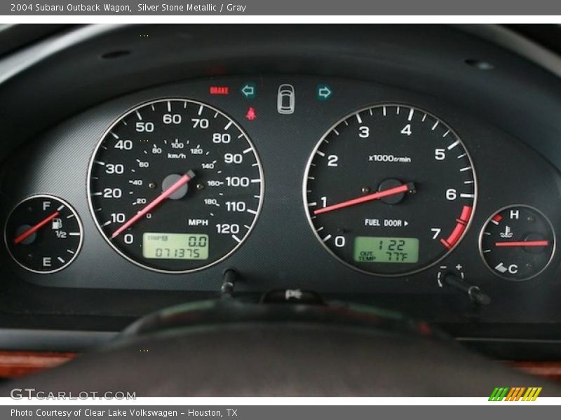 Silver Stone Metallic / Gray 2004 Subaru Outback Wagon