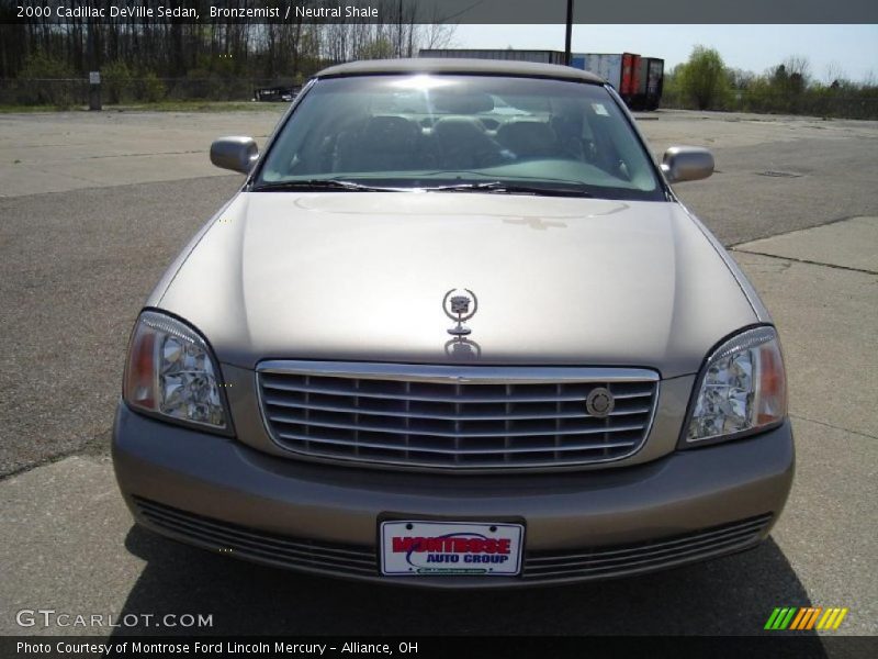 Bronzemist / Neutral Shale 2000 Cadillac DeVille Sedan