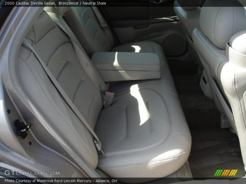 Bronzemist / Neutral Shale 2000 Cadillac DeVille Sedan