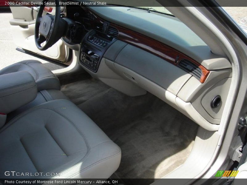 Bronzemist / Neutral Shale 2000 Cadillac DeVille Sedan