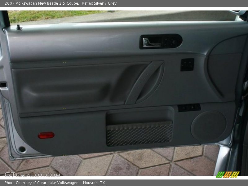 Reflex Silver / Grey 2007 Volkswagen New Beetle 2.5 Coupe
