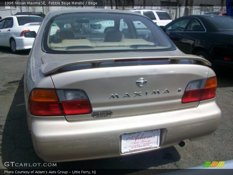 Pebble Beige Metallic / Beige 1996 Nissan Maxima SE