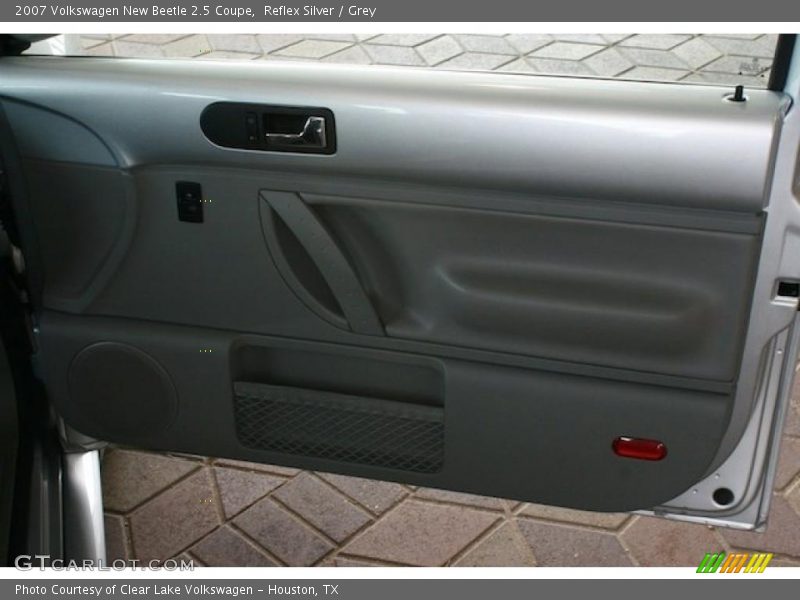 Reflex Silver / Grey 2007 Volkswagen New Beetle 2.5 Coupe