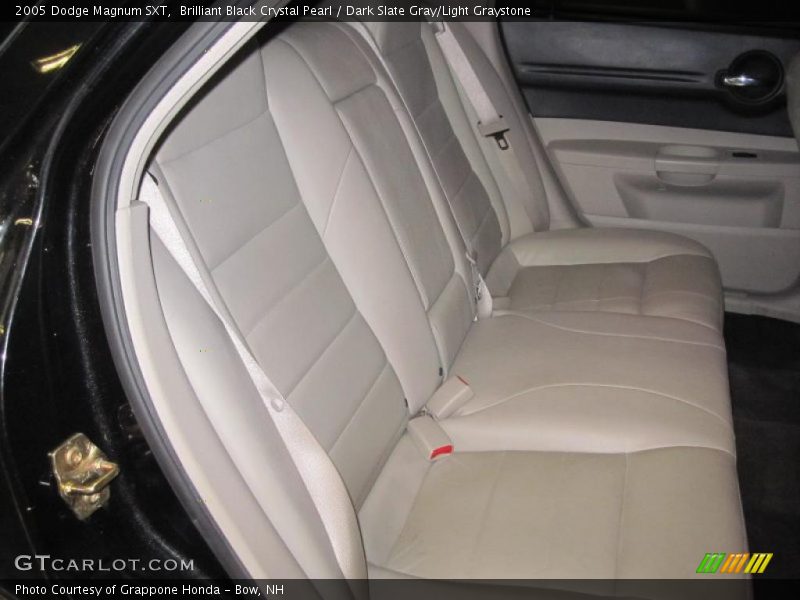 Brilliant Black Crystal Pearl / Dark Slate Gray/Light Graystone 2005 Dodge Magnum SXT