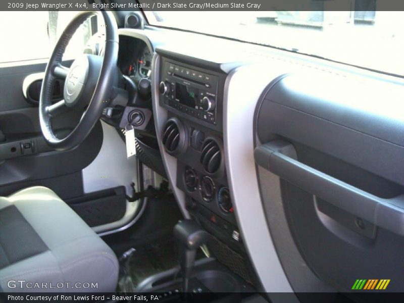 Bright Silver Metallic / Dark Slate Gray/Medium Slate Gray 2009 Jeep Wrangler X 4x4