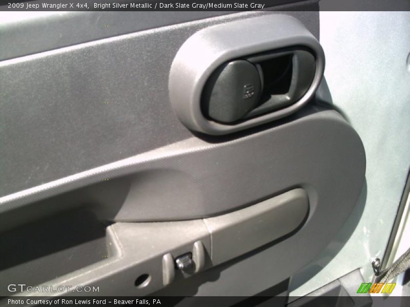 Bright Silver Metallic / Dark Slate Gray/Medium Slate Gray 2009 Jeep Wrangler X 4x4