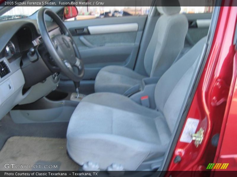 Fusion Red Metallic / Gray 2005 Suzuki Forenza S Sedan