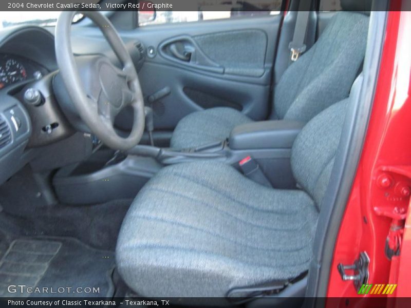 Victory Red / Graphite 2004 Chevrolet Cavalier Sedan