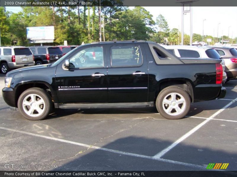 Black / Ebony 2009 Chevrolet Avalanche LTZ 4x4