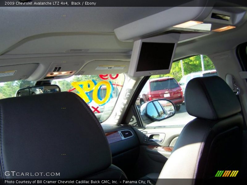 Black / Ebony 2009 Chevrolet Avalanche LTZ 4x4