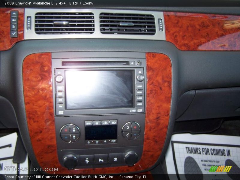 Black / Ebony 2009 Chevrolet Avalanche LTZ 4x4