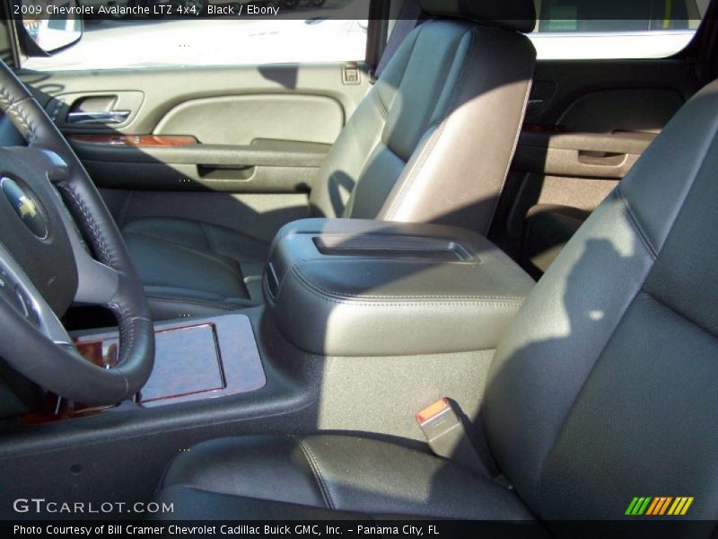 Black / Ebony 2009 Chevrolet Avalanche LTZ 4x4