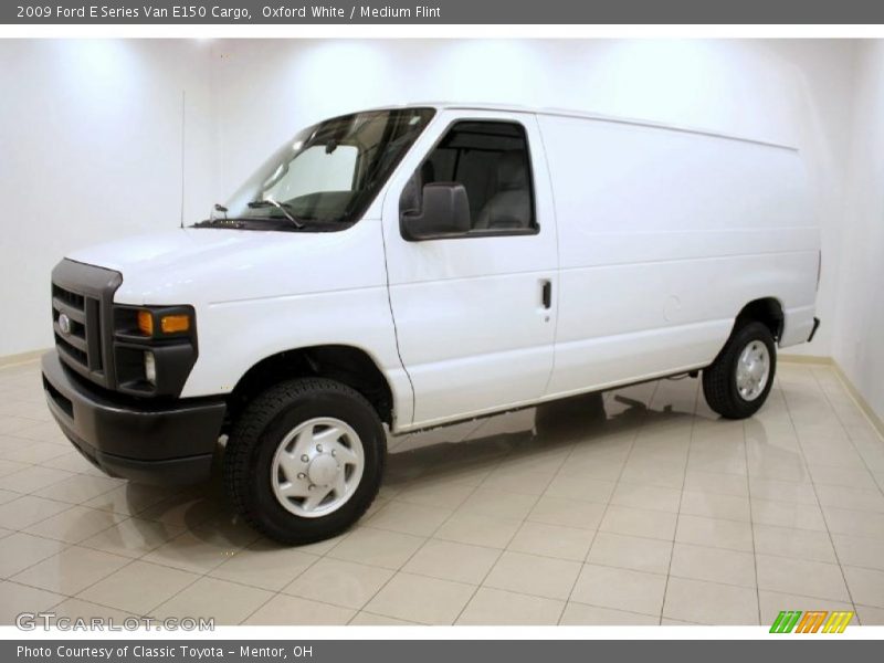 Oxford White / Medium Flint 2009 Ford E Series Van E150 Cargo