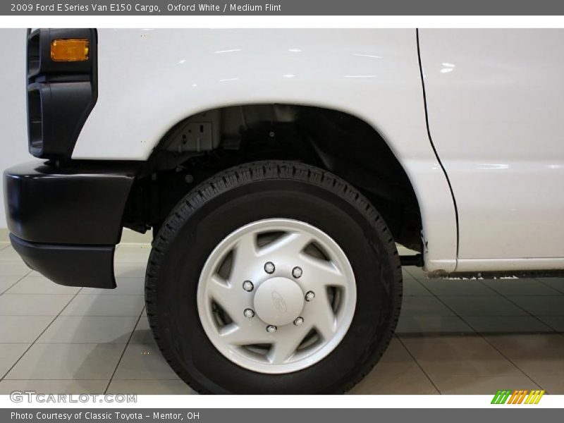Oxford White / Medium Flint 2009 Ford E Series Van E150 Cargo
