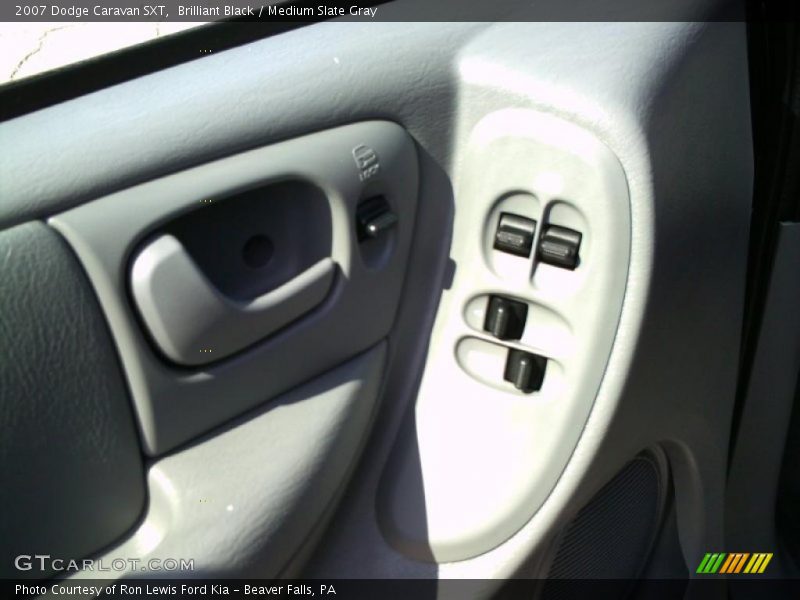 Brilliant Black / Medium Slate Gray 2007 Dodge Caravan SXT