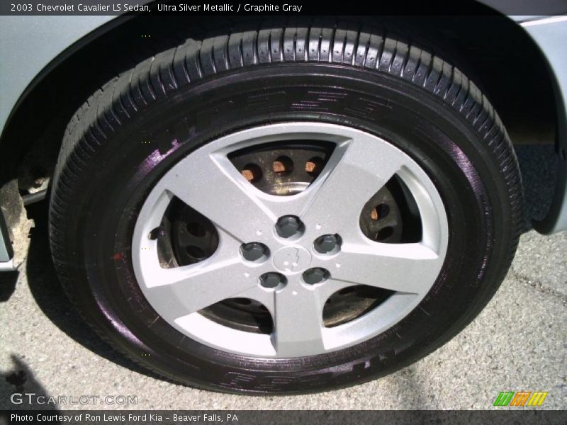 Ultra Silver Metallic / Graphite Gray 2003 Chevrolet Cavalier LS Sedan