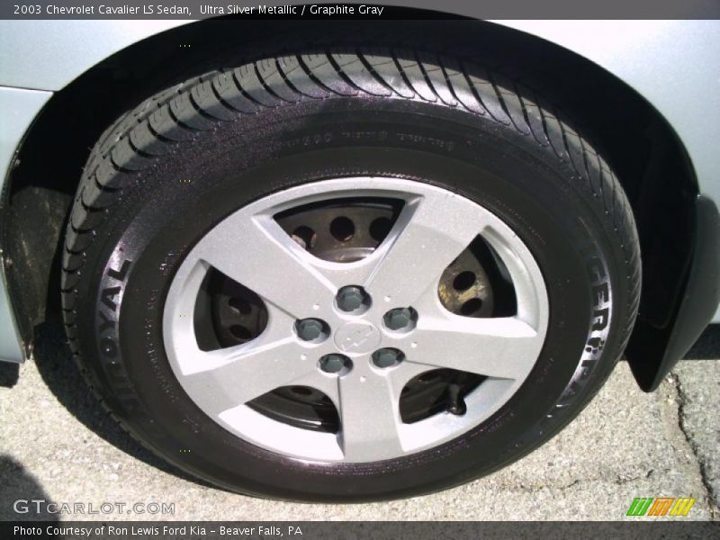 Ultra Silver Metallic / Graphite Gray 2003 Chevrolet Cavalier LS Sedan