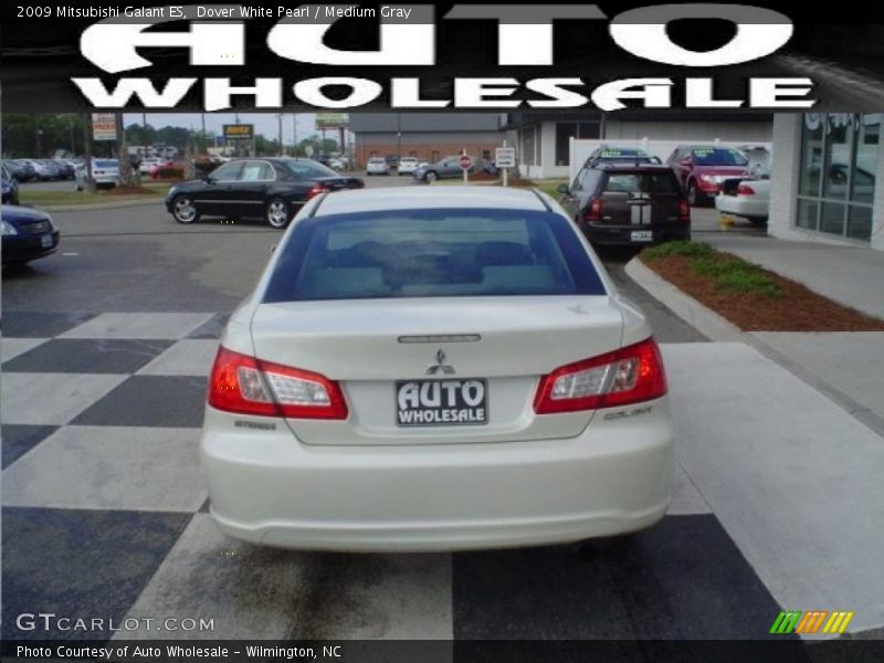 Dover White Pearl / Medium Gray 2009 Mitsubishi Galant ES