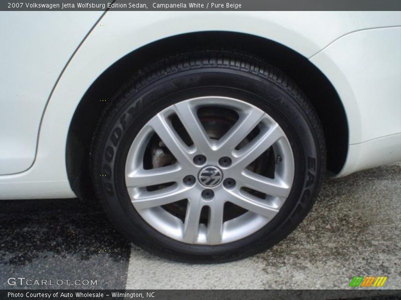 Campanella White / Pure Beige 2007 Volkswagen Jetta Wolfsburg Edition Sedan