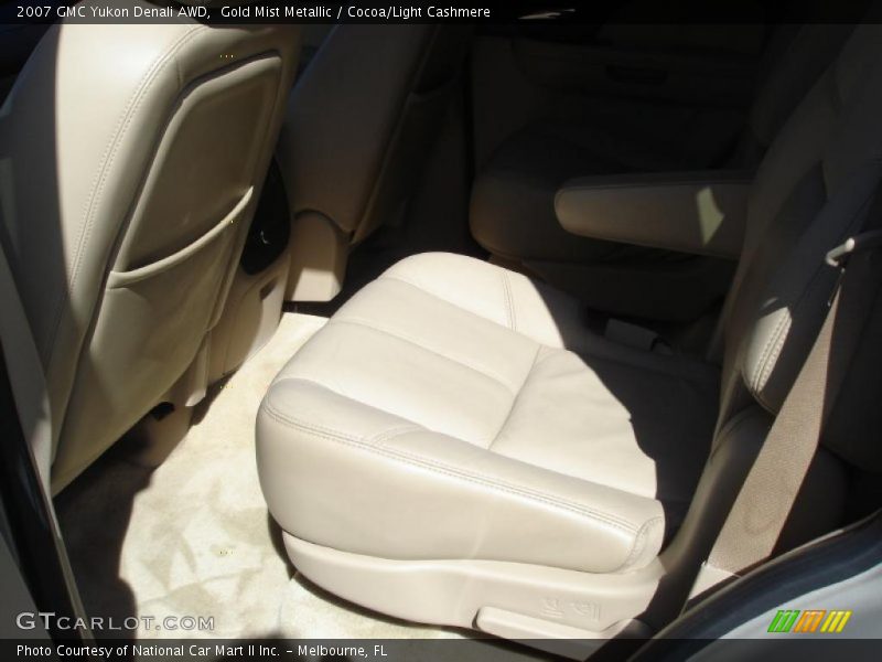 Gold Mist Metallic / Cocoa/Light Cashmere 2007 GMC Yukon Denali AWD