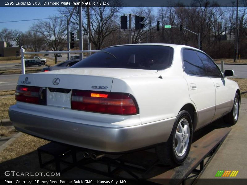Diamond White Pearl Metallic / Black 1995 Lexus ES 300