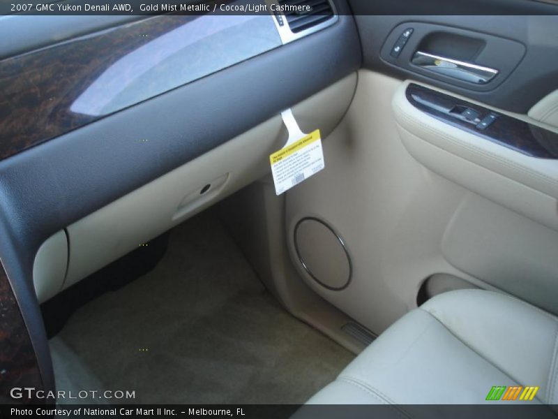 Gold Mist Metallic / Cocoa/Light Cashmere 2007 GMC Yukon Denali AWD