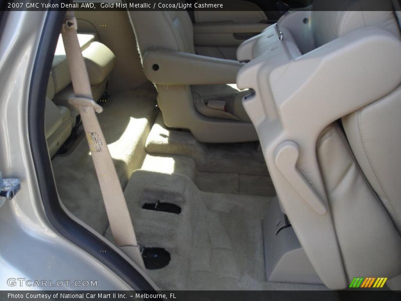 Gold Mist Metallic / Cocoa/Light Cashmere 2007 GMC Yukon Denali AWD