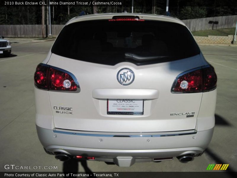White Diamond Tricoat / Cashmere/Cocoa 2010 Buick Enclave CXL