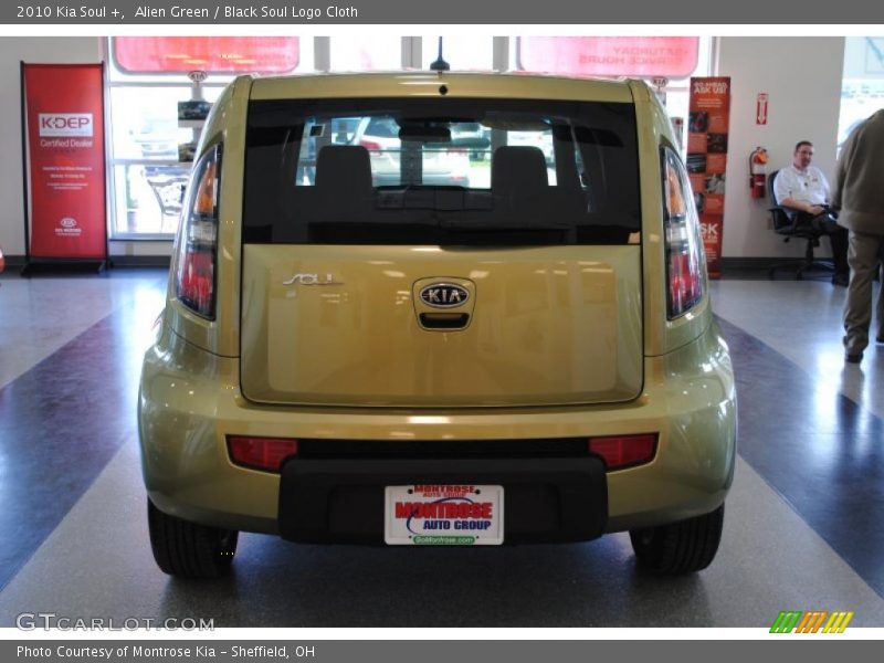 Alien Green / Black Soul Logo Cloth 2010 Kia Soul +