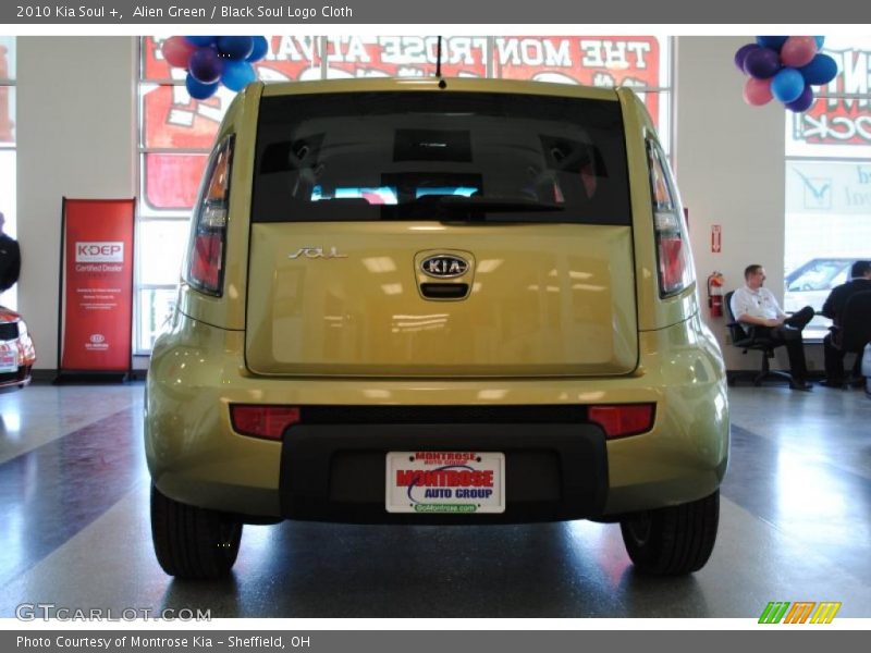 Alien Green / Black Soul Logo Cloth 2010 Kia Soul +