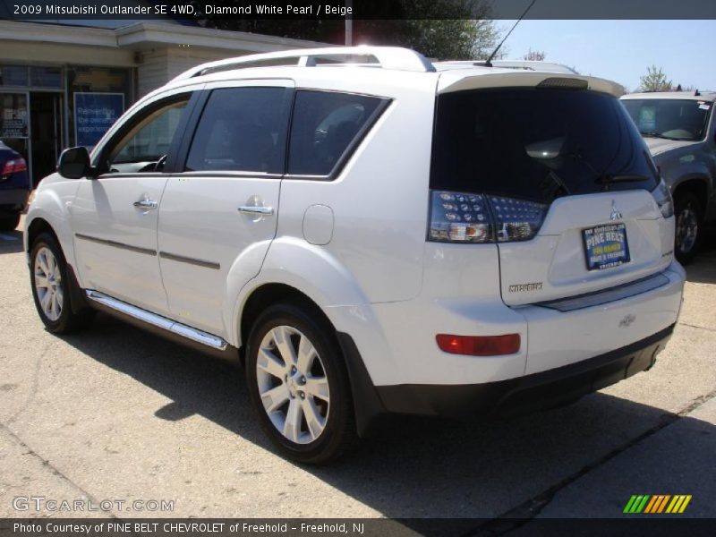 Diamond White Pearl / Beige 2009 Mitsubishi Outlander SE 4WD