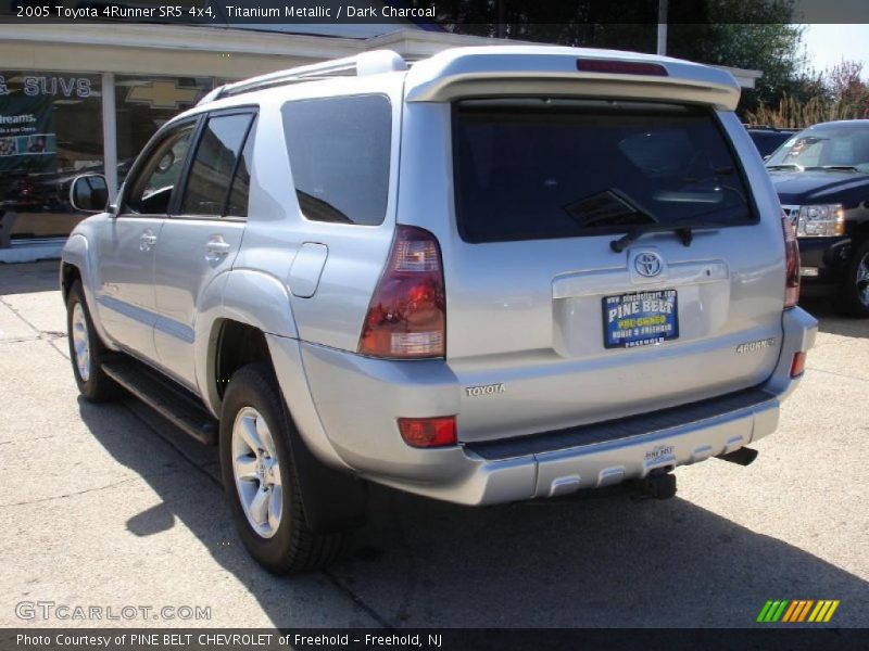 Titanium Metallic / Dark Charcoal 2005 Toyota 4Runner SR5 4x4