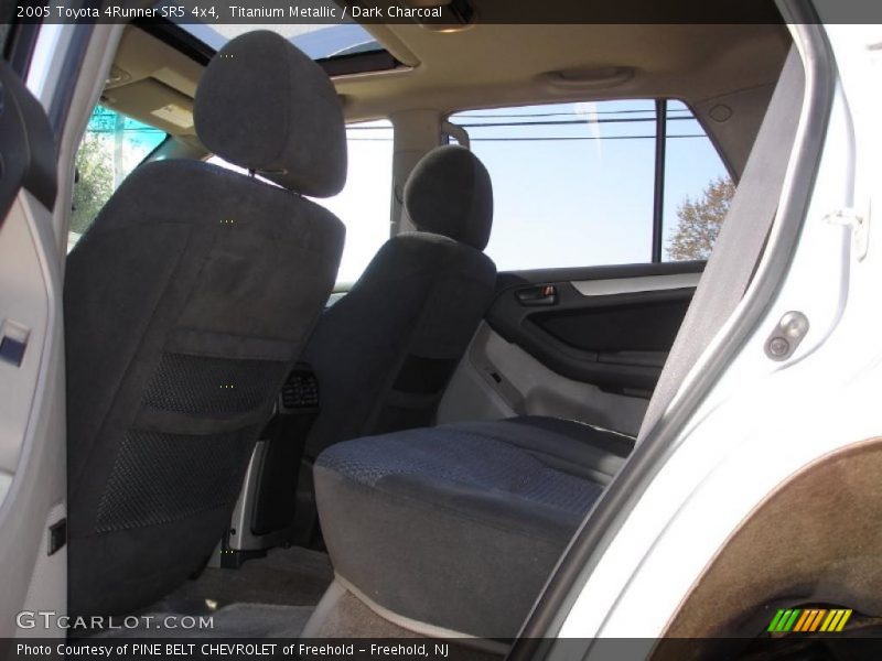 Titanium Metallic / Dark Charcoal 2005 Toyota 4Runner SR5 4x4