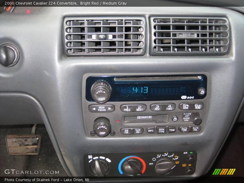 Bright Red / Medium Gray 2000 Chevrolet Cavalier Z24 Convertible